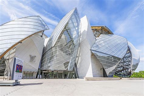 Fondation Louis Vuitton museum 